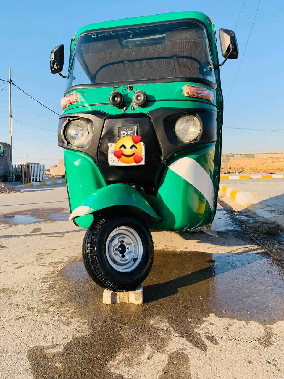 سلام عليكم تكتك للبيع موديل 22رقم وسنويه بيه ظربه بلغد ومكينه مجفته شركه اول مره المكان كوت قظاء الحي السعر 7700وبيه مجال الرقم ***********
