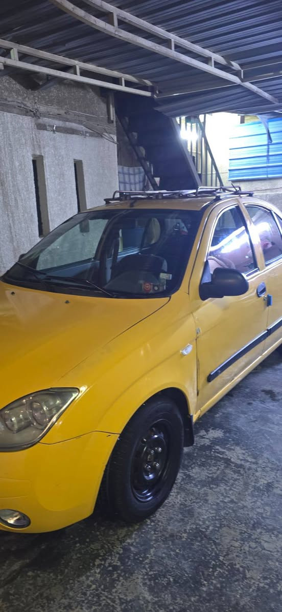 سلام عليكم سياره طيبه للبيع موديل 2015بسمي كير مكينه كفاله بيها بارد بالباب مال السايق بنيد مصبوغ والجاملغ سياره كامله رقم جديد مكان السياره بغداد العبيدي ***********
