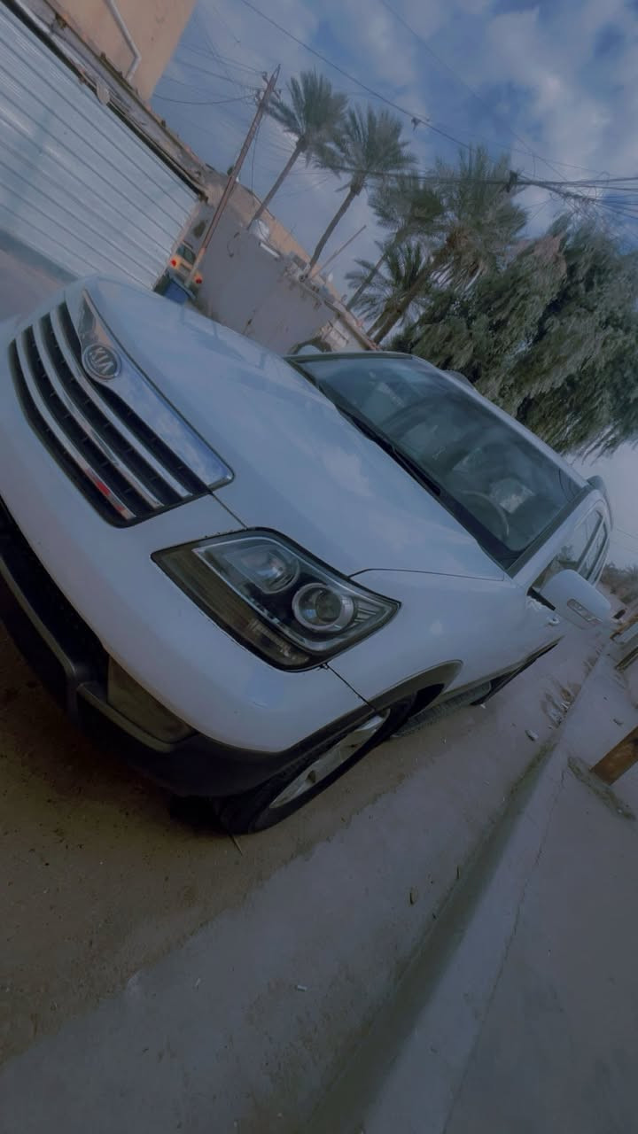 السلام عليكم
للبيع كيا موهافي 2012  رقم بغداد فول مواصفات  

السياره جاهزه من كلشي ونظيفه واستخدام جداً نظيف 

تخم تاير صدر محرك كله جديد جاهزه على اخر حبايه 

السياره مكفوله 

مكان السياره بغداد الزعفرانيه(  السعر 145 ) 

رقم الهاتف ***********
