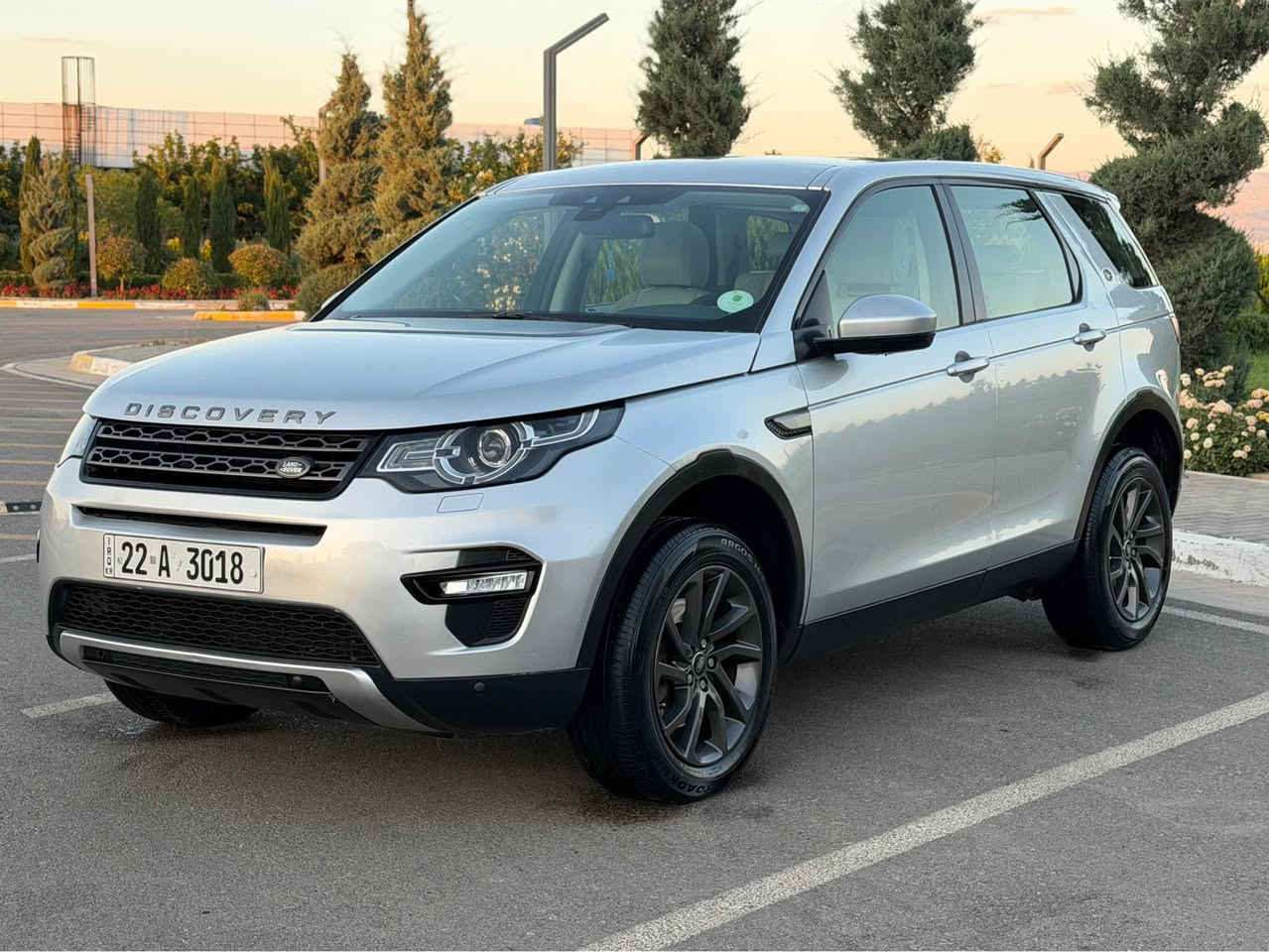 رانج روفر ديسكفري موديل2019خليجي  فول موصفات بالوراما كوشن جلد كهربا تبريد مركزي شاشه كامره تحديد سرعه موصفات اوخره سياره جديده حيل 4تيرات سفر بيها عنوان سليمانيه السعر148بيها مجال*********** السليمانية, العراق
