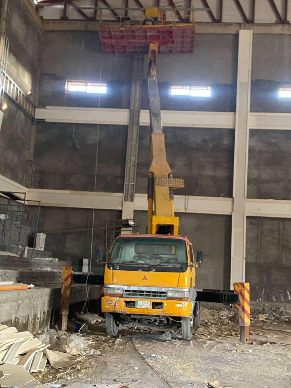 السلام عليكم باسكت 20متر للبيع ***********==***********
