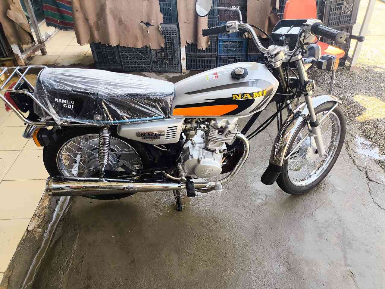 دراجه اربع كير 2018
معمره غراضها  25

المحرك 18 هوه والشاصي

رقم الهاتف: ***********

الوراق  كامله مال الدراجه ونضيفات والدراجه نضيفه  🫡

السعر ٦٥٠ وبيه مجال 🤝🤝
