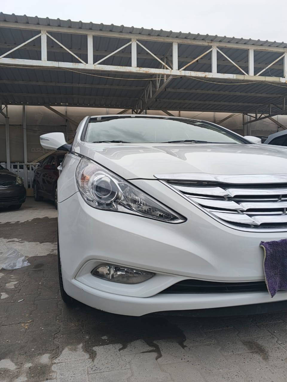 سلام عليكم 
سوناتا 2013 خليجي مكفوله من ضربه فقط شخط بصيط باب السدر موجود بل صوره. السياره جاهزه من كلشي 
السياره باسمي سنويه ما صاقطه بابل 
السعر 128وبيه مجال
مكان النجف 
للستفسار،، ***********
