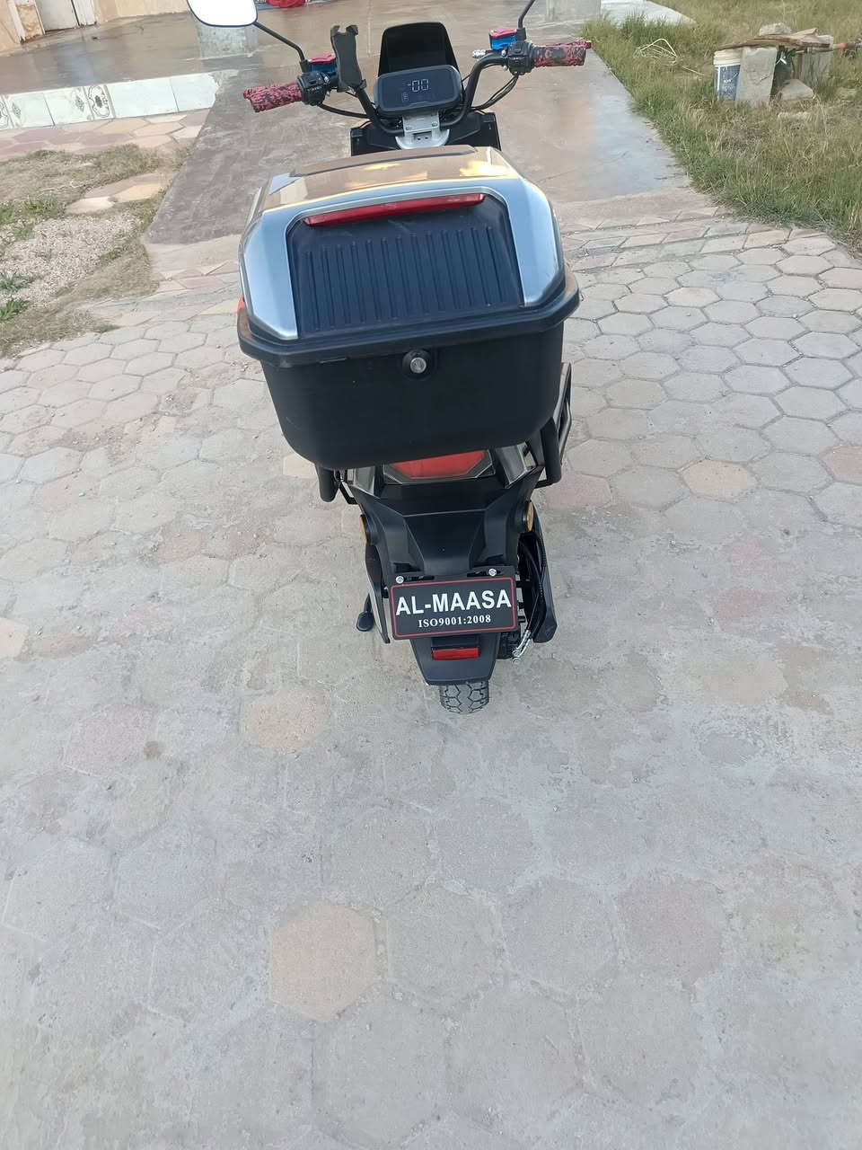 سلام عليكم ماطور نوع الماسه شبح مستخدم شهر واحد 6 بطاريات حمر أم سواجل نضام تشغيل بصمه سويج كارت لايتات زنون أبيض وأصفر عالي وناصي بعده ع نضام شركه كلشي ما ناقصه وبل حقيقه بعد أحلى من صور سعر 750 وبي مجال مكان الرمادي الجزيره البوعساف رقم ***********
