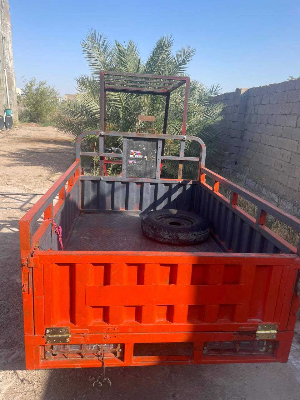 ستوته اوراق اصولي ام تي ار همر ٢٠١٨ تعمير جديد بالجيس
كل شي جديد البريك الكهربايات سلف وباتري كله جديد يدات جديدة كلها نفضتها نفض الباتري الظفيرة الاشاير الكزوز الدبلات المكينة بعدها بدهن الشركة توني شادها وحتى التايرات توني شادهن ثلاثتهن  التانكي كل التعمير جديد السعر مليون وربع 
اوراق اصولية ما عدى بس وكيلها ما عندة وكالة بالنسبة للتسجيل ويسوي باج او لا ما عندي علم 
البدي مالتها مكفول بعده لا لحيم ولا خياس ولا شي بعده مال المصنع 
واتس او اتصال 
المكان شط العرب الكباسي
***********
