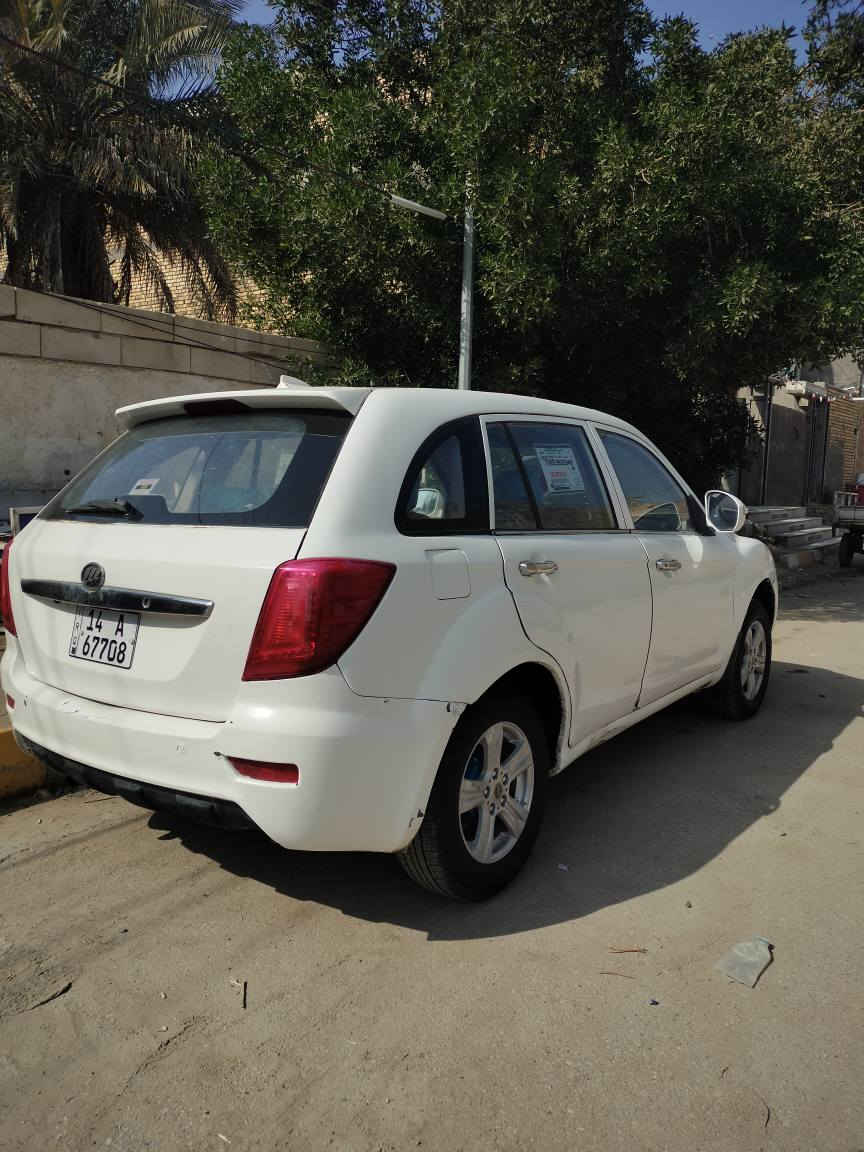 السلام عليكم سياره للبيع نيفان موديل 13 مكينه وكير جدد حداديه جديده كهربائيات كله شغال تبريد ثلج سعر 43 وبيها مجال بسيط مكان ناصريه مركز رقم الهاتف *********** ناصرية, ذي قار
