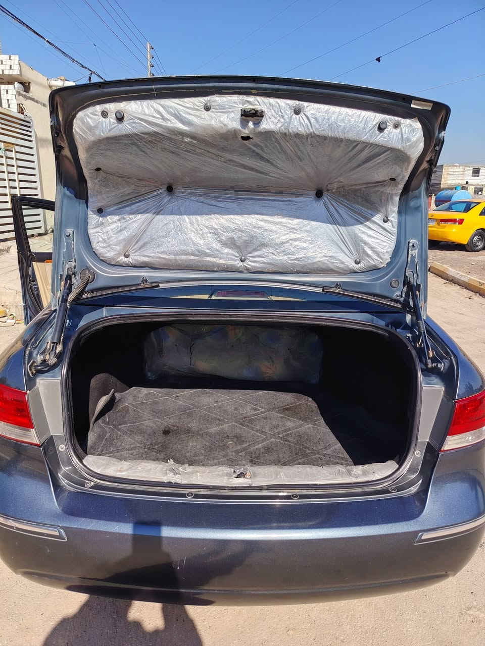 سلام عليكم احبتي من رخصة الأدمن سيارة هونداي سوناتا خصوصي موديل 2010 أمريكي مكينه 4 اسلندر دوش ضربته جه اليمنى جاملغ الأمامي مبدل فقط وخشم البنيد مصلح نفسه البنيد ما مبدل والباقي كله ليبل واحد بية 4 قطع صبغ خارجي مو داخلي تحويل ثاني يوم مشروع وطني مكينة كير تبريد حدادية كهربائيات تخم تاير جديد خير من الله مسوي علية ادامه حمام بكامل السيارة شخصي لا تشتغل عبرية ولا شي *البدي بي جادر+أشخوط هاي كل تفاصيلة واسف على الإطالة مكان سيارة ذي قار/ قضاء النصر للاستفسار أتصال على رقم *********** بية واتساب السعر 115 ورقة  وبية مجال
