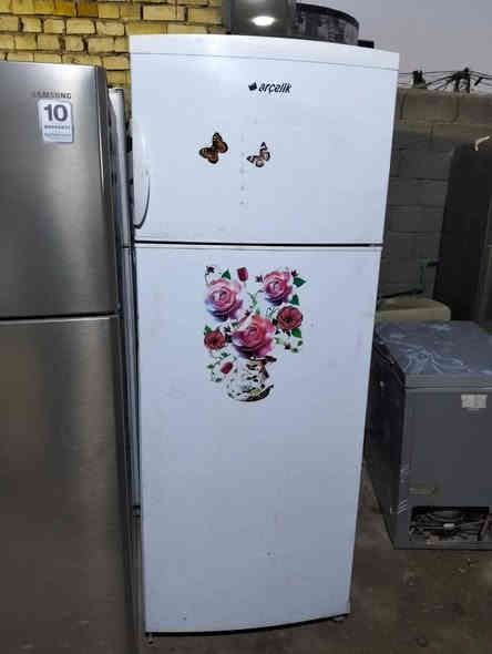 ثلاجات شغالات فووول تجميد وتبريد 
««عددهم، 4 ثلاجات سعر القطعه الوحده 150الف » نضيفه ومرتبه فقط اختار القطعه التعجبك اتصل على رقم ابو علي للاستفسار واحجز *********** العنوان بغداد المشتل مجمع فدك قرب المجلس البلدي ادخل على الصور وگلب 👇👇
