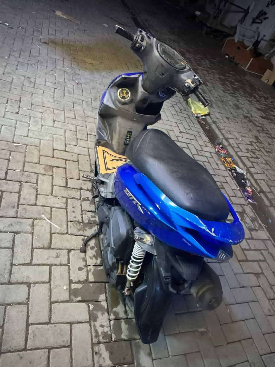 سلام وعليكم دراجه جي  تي ار للبيع مكفول كفاله عامه دراجه كله بلاديه كفاره بلادي ختم واحد ويه المكينه دراجه بلك ما مبدل بيه جيب فيتر وتعال افحص مكان بغداد النهضه سعر 950الرقم***********
