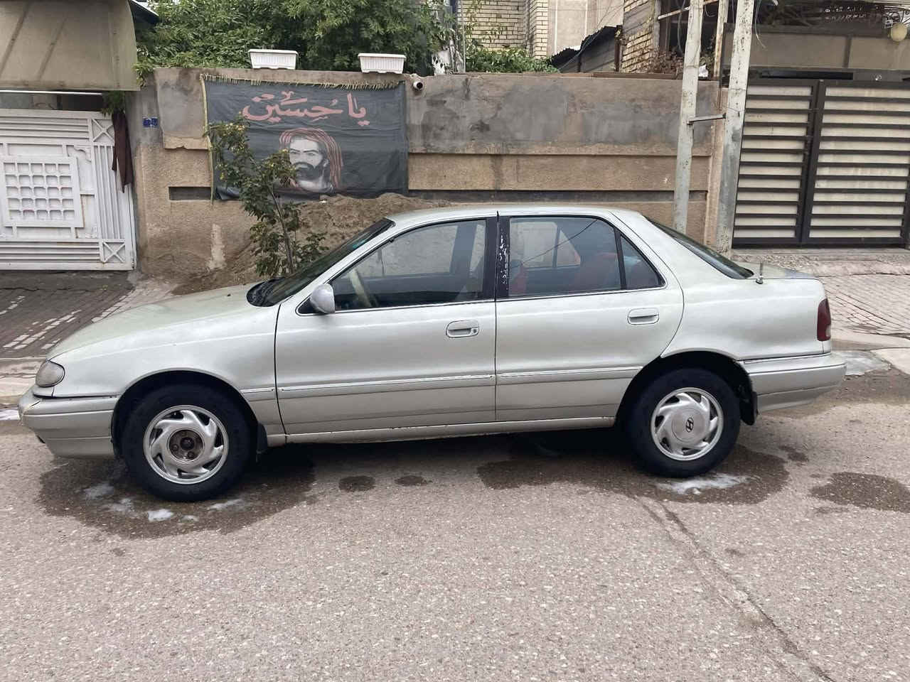 السلام عليكم موديل 1994 سنوية لل 2029 سيارة جاهزة كير محرك باتري جديد مشط جديد للستفساتر *********** رقم ديالى شرط التحويل مكاني بغداد السعر 28
