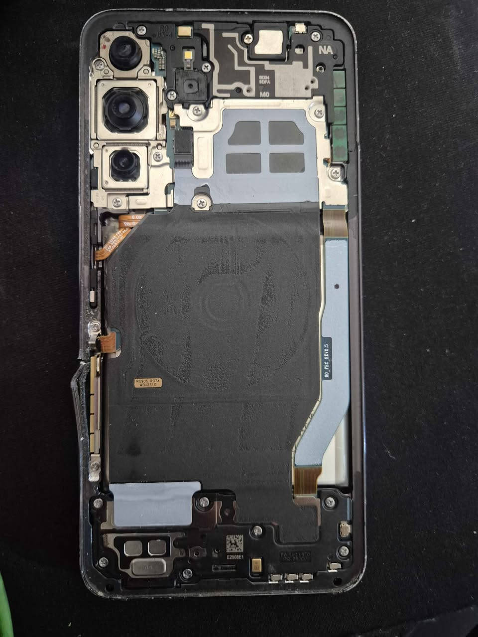 السعر : 70الف قفل بدون عملة
ناقصه شاشه

 *********** بغداد, العراق
