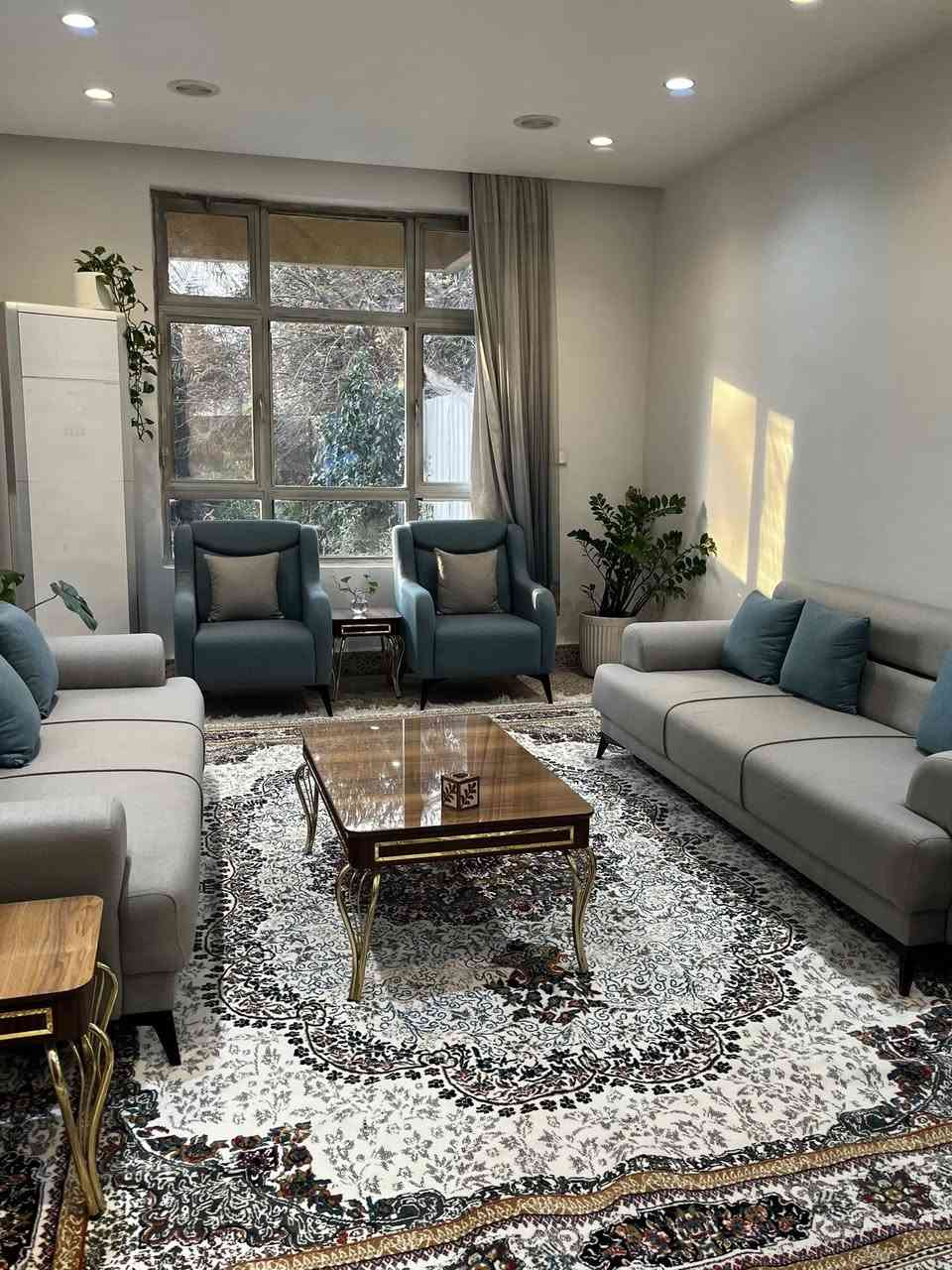 شقة للبيع
المساحة 220 متر في البياع
تحتوي على 3 غرف نوم وحمامين ومطبخ حار وبارد
+صالة واستقبال
للاستفسار 

+964 781 658 6985


**إذا كنت صاحب هذا الإعلان وتريد حذفه لأي سبب، رجاءا أرسل رسالة إلى الدعم الفني**