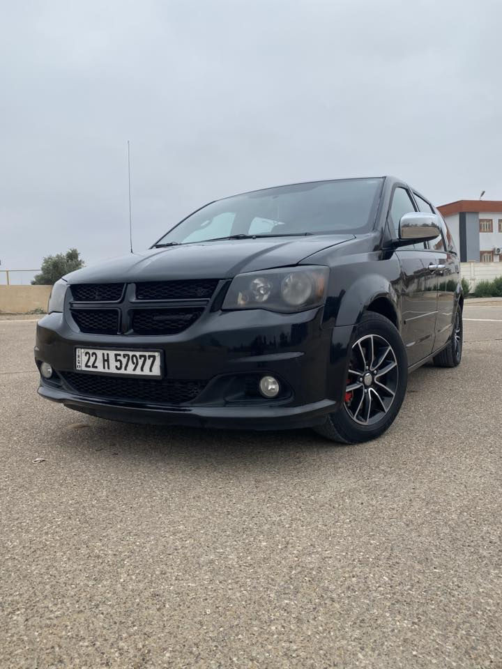 السلام عليكم
دوج كرفان 17 SXT فول 
مواصفات
ابواب كهرباء
كشنات جلد
هيترات كشن مع الستيرن
تخم تاير 
تبريد تدفئه شرط
محرك كير شرط
فرس بين الكشنات 
فرس سقف
شاشه اندرويد
شاشة سقف
بردات اربعه خلفيه
تشغيل عن بعد
كشنات قلاب غطس
جام 6 كهرباء ابواب فتح غلق عن طريق الرمونت
صبغ ثلاث قطع
السعر 158 قابل للتفاوض
التواصل(***********) واتس اب
