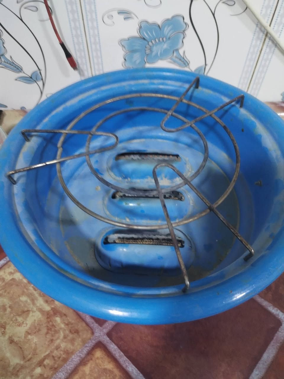 للبيع المكان بابل السعر ٥٠ للاستفسار ***********
