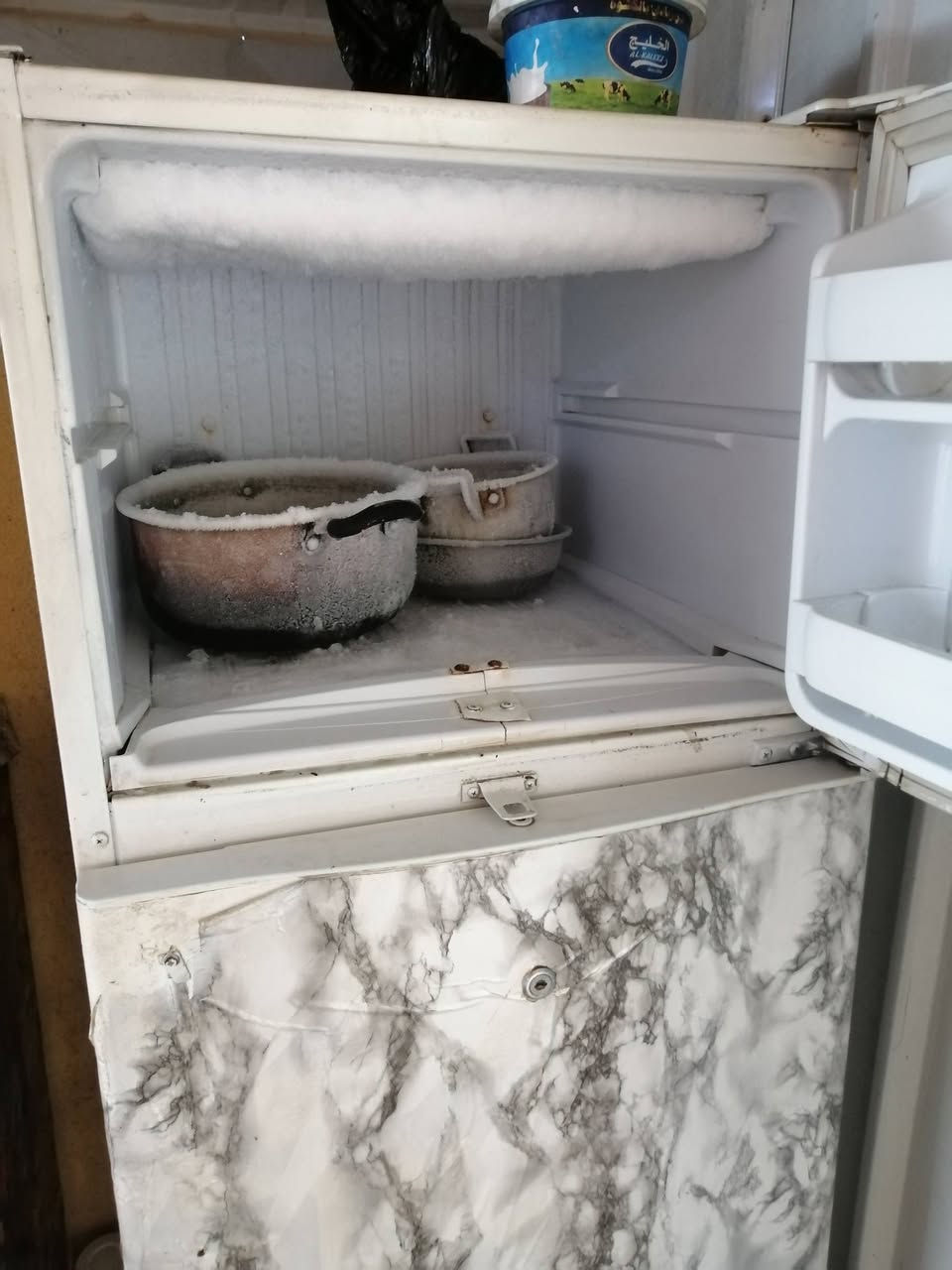 ثلاجه كبيره شغاله وتجميد فول سعر ١٥٠ الف شارع الحافظ


**إذا كنت صاحب هذا الإعلان وتريد حذفه لأي سبب، رجاءا أرسل رسالة إلى الدعم الفني**