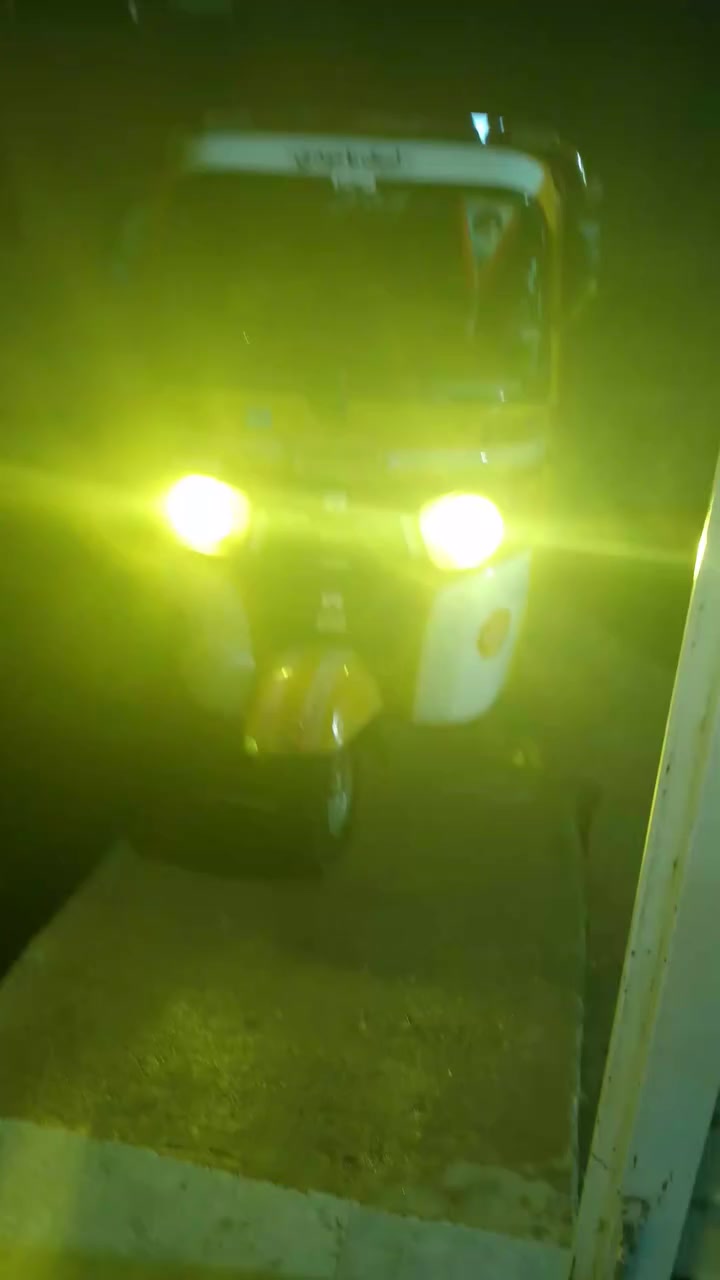 سعرها 3ملاين و300 اوراقها اصوليه ***********
