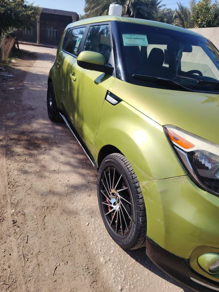 السلام عليكم 
كيا صول
موديل 2018
رقم أربيل دولي
ستوه داخله هزه
بدووووون ايرباك
بدون تبديل كلها ليبل واحد 
المواصفات
شاشه  
كامره
تحكمات ستيرن جهتين
تبريد بيانو
ويل كب 
السياره جديده جداً
بيها فقط بنيد صبغ نفسه بدون تبديل و بدون فتح و شويه بالدور الخلفي 
مكاني :النجف - كوفه 
السعر 118 وبيها مجال 
*********** النجف, العراق
