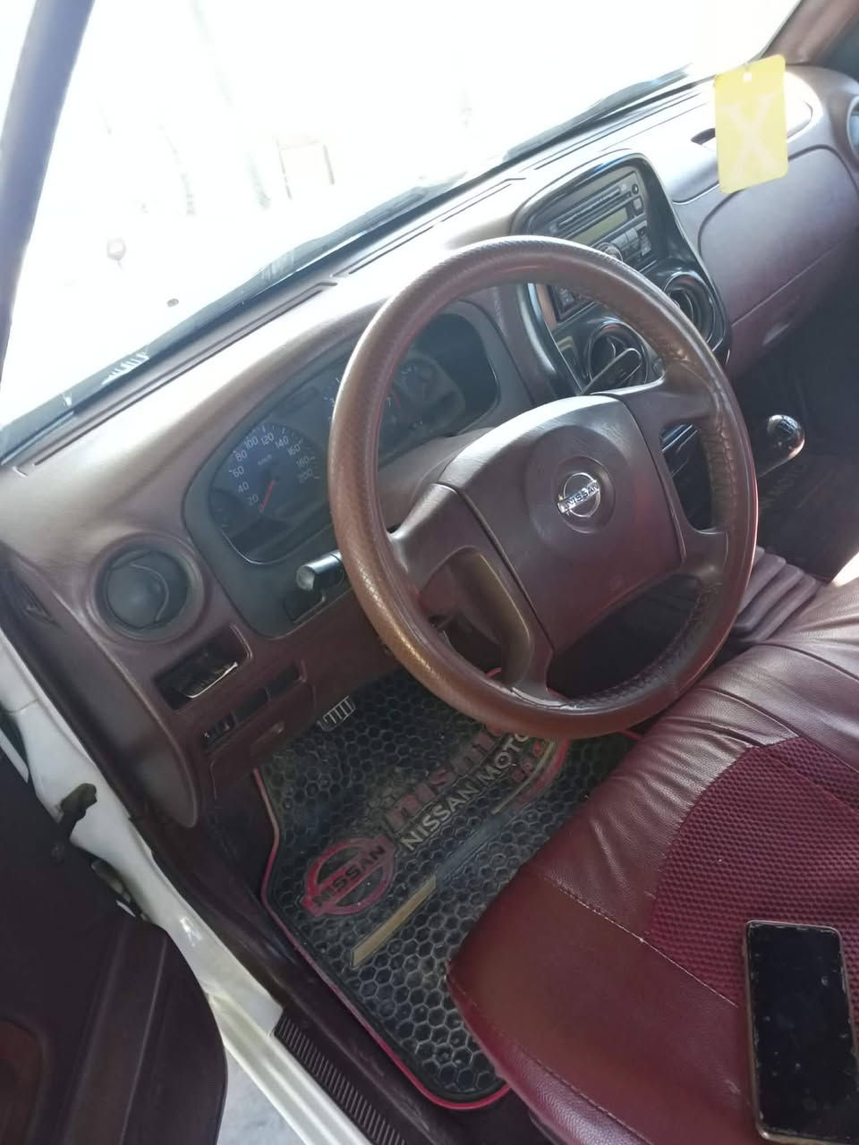 السلام وعليكم البيع بيكم نيسان 2014 رقم واسط بسمي تحويل ثاني يوم كير محرك خير من الله سياره جديده ومامتعوبه مال بيت سعرهه 135 وبيهه مجال استفسار *********** مكاني بغداد
