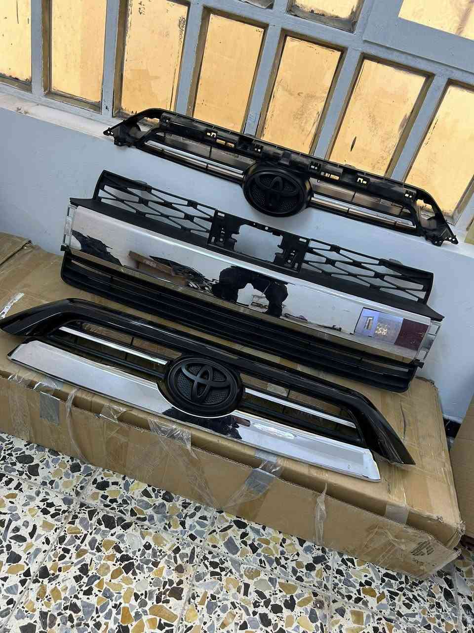 السلام عليكم توفرت غراض فور رنر متنوعة
جميع الفئات تنشد من موديل 14 إلى 24

بكلات لايت اصلي وكالة

لايت جهة اليمين اصلي

مكاني بغداد يوجد توصيل

للتواصل ***********
