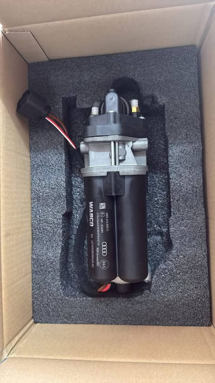 All Audi parts available message me if interested in any


**إذا كنت صاحب هذا الإعلان وتريد حذفه لأي سبب، رجاءا أرسل رسالة إلى الدعم الفني**