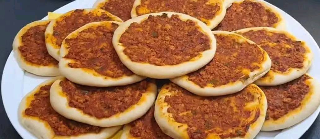 كبه تمن 25بخمسه 
كبه برغل تشريب 15بخمسه 
كبه برغل قلي 15بخمسه
كبه بتيته 15بخمسه 
سمبوسه بلحم 25بخمسه 
بورك بلحم 25بخمسه 
لحم بعجين 15ب5
كباب عروك نص كيلو بخمسه 
كفته بلحم 15بخمسه
كيلو كليجه بخمسه
يتوفر توصيل لجميع مناطق ديوانيه @الجميع


**إذا كنت صاحب هذا الإعلان وتريد حذفه لأي سبب، رجاءا أرسل رسالة إلى الدعم الفني**