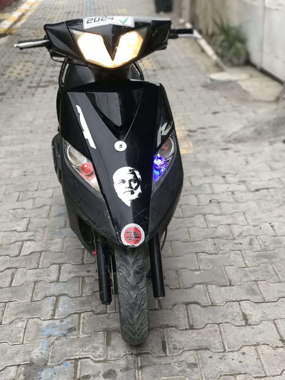 دراجه لل مراوس ماكس ثعلب دراجه خير من الله كامله بدون نقص شغاله مفتوحه مكينه مكينه حلو للمراوس اشعندك نزلي جماعة الستين لتخابرون ولا توصلون بكاني حي اور رقم الهاتف ***********
