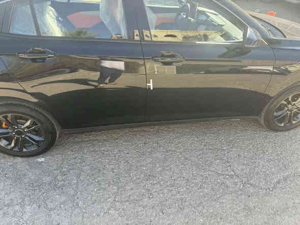 السلام عليكم شاين A30 موديل 2024 ماشيه 16 الف كيلو لون اسود رقم بغداد اوربي محرك 1500 كير 6 نمر دبل كلج وكاله ليث العبيدي للبيع بسعر 125 ورقه السياره بالضمان بعده 6 سنوات او 200 الف كيلو وكل 3 اشهر تدخل صيانه بالشركة 
ابو عبد الله ***********
