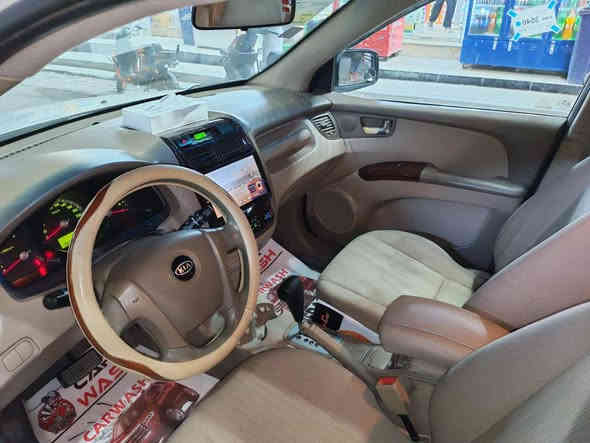 السلام عليكم سبورتج 2010 خليجي بغداد داخل عسلي 5ويل كب فتحة تبريد منضومه كامله كلهه جديده بيهه فقط بنيد بدون داخل مصلحة اومصبوغ نفسه قفلهه 
115.        ***********     متواجد واتساب
