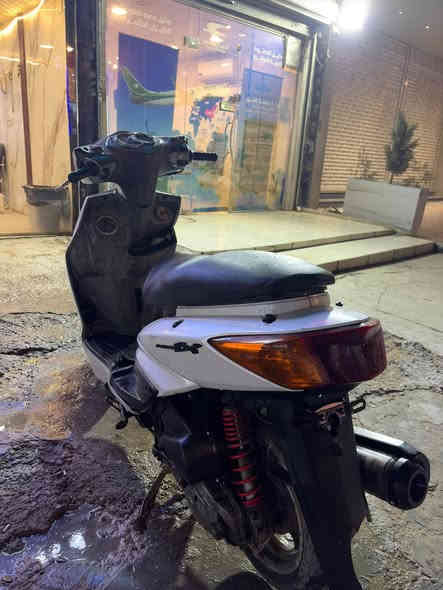 دراجه سكنس كلشي كامل بس الكلج تعبان المكان المنصور الداودي شارع دور السود السعر 650 الف الرقم
***********
