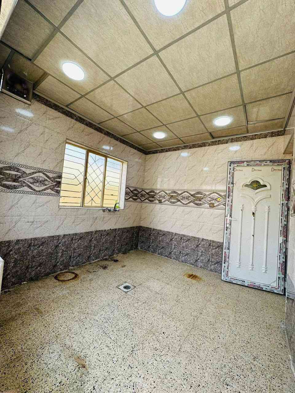 � للبيع… دار مميز بسعر مناسب!
📍 حي الميثاق – ركن مربع
موقع مميز خلف النور  ماركت وقريب جداً من سايدين الصناعة.

المساحة: 120 متر – طابق واحد
المحتويات:
• غرفة نوم
• هول واسع
• استقبال
• كراج
• مطبخ
• بيتونة
• صحيات داخلية + صحيات خارجية

💼 العقار مؤجّر حالياً بوارد ثابت 325,000 شهرياً
📄 ملك صرف – طابو الزهور
🔁 تحويل مباشر
✨ فرصة مميزة للتملك الفوري
للاستفسار اكثر مراجعة مكتب التطوير للعقار سايدين الميثاق مقابل مطعم رائدر بدر وقرب جامع لا إله إلا الله 
اوالاتصال على الارقام التالية🔸🔹  

 *********** واتساب + فايبر
‏*********** واتس + فايبر 
*********** واتس + فايبر
 *********** واتس + فايبر
1️⃣ يوجد بيوت  للبيع  سكني تجاري🏭
2️⃣ يوجد اراضي للبيع سكني زراعي🏡
3️⃣ يوجد تعقيب تحويل ملك عقار📋
4️⃣ يوجد  كادر مساحين اراضي📐
5️⃣يوجد كادر بناء بيوت 🧱
6️⃣ يوجد كادر تفليش بيوت 🏗
🔹 نستقبل كافه العروض التجاريه والسكنيه 
🔹وعروض الايجارات على مدار 24 ساعه
