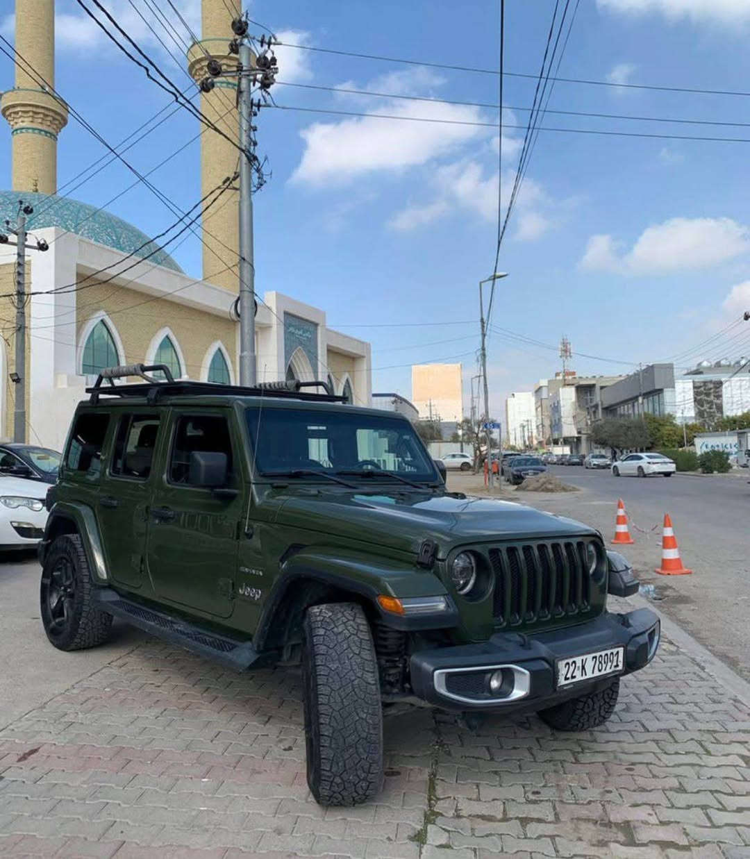 جيب رانكلر
 jeep Wrangler 
▪️موديل / 2021
چامرلغ و نیو سەندووق سبوغ
▪️بێ ناو ، بێ ئێڕباگ
▪️مەکینە v.4  
  2.0 تۆربۆ 
▪️سەنەوی نوێیە / رۆیشتن : 75 هەزار مایل مواسفات / سەحارە 
▪️نرخ / 255$جيب رانكلر
 جيب رانجلر 
▪️موديل / 2021
تشامريلغ ونصف علبة من سبوغ
▪️بدون اسم، بدون وسادة هوائية
▪️الآلة الإصدار 4  
  2.0 تيربو 
▪️سيارة جديدة / 75 ألف ميل / صحارى 
▪️السعر / 255 دولارًا.       *********** أربيل, العراق
