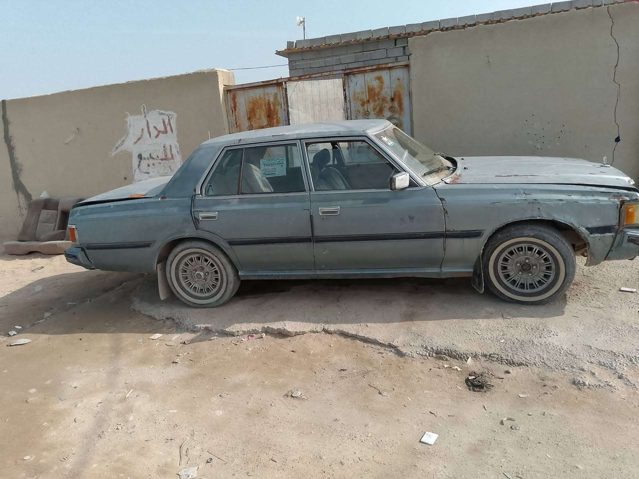 سياره للبيع تفاصيل داخل الصورة
