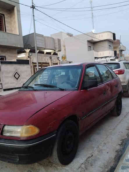 استرا موديل 92 حجم 16 رقم فحص نينوى شرط التحويل سنويه خضرة  كوبون بانزين بيها محرك كير شرط  وايرمنيه شغاله الكشر كدام العين السعر 30  .
موبايل ***********
