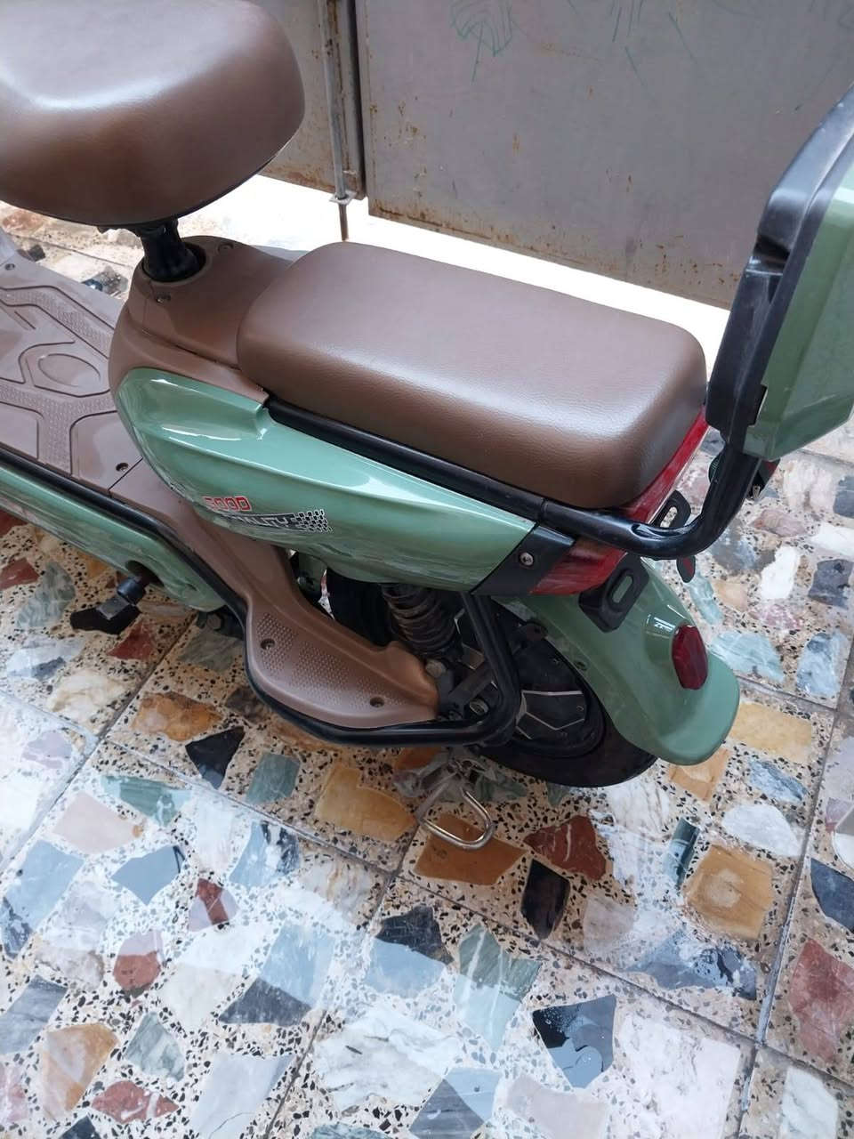 درجة شحن للبيع
سعر 150بس يحتاج بطاريات


**إذا كنت صاحب هذا الإعلان وتريد حذفه لأي سبب، رجاءا أرسل رسالة إلى الدعم الفني**