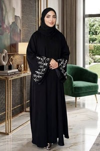 حصريا آحدث وآرقـى آلمـوديلآت 🔥❤️. خامه القماش انترنيت  مطرز كرستال يدو...