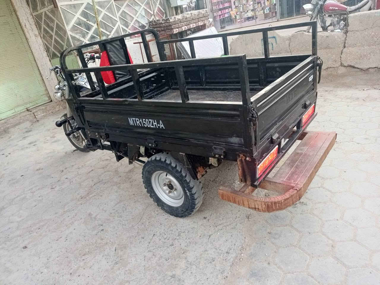 سلام عليكم ستوته موديل 23 رقم نكليزي مداور شوكت ميجعبك سعر خاص رقم‏‪***********‬‏ مامتواج بل فيس مكان نجف حي لانصار
