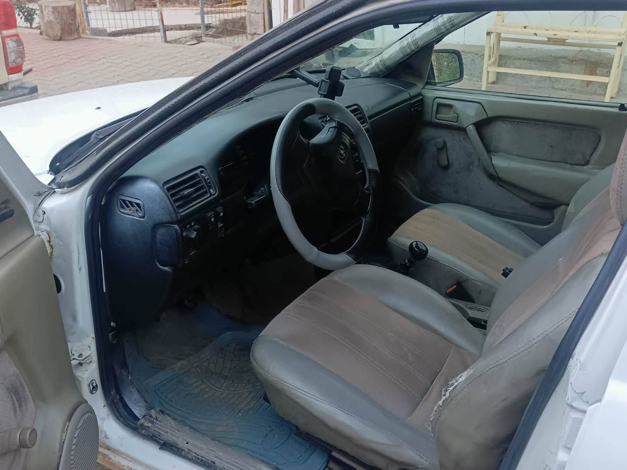 ئؤپل 1992 سه نه وي تا 2029 تازه يه به شه رتي ته حويل چوارته ي لؤك گيرو مه كينه بيعه يب سه ياره يه كي توند و تؤله هي ده ستي خؤمه سه ياره ي مه عره ز نييه سعري 37 گه لاو مه عامه له ***********
