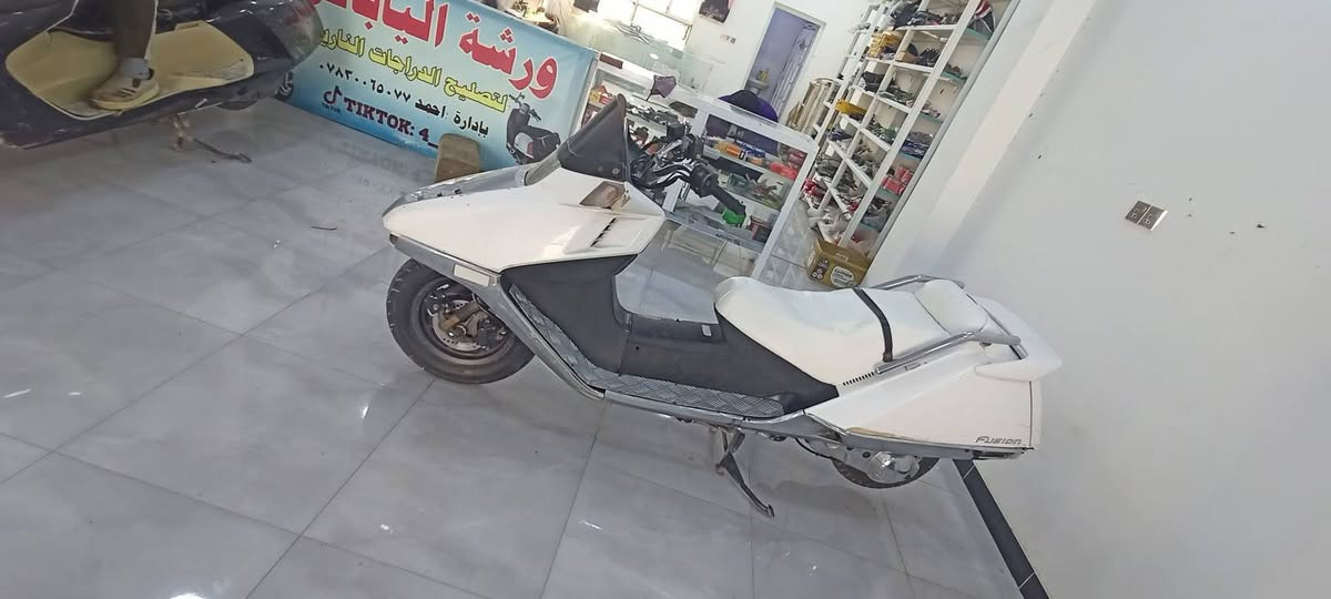 سلام عليكم فيوجن للبيع مكينه مكفوله من صوت وبخار شرط النعومه كهربائيات بلاديه كله شغال  سعر 575وبيه مجال


**إذا كنت صاحب هذا الإعلان وتريد حذفه لأي سبب، رجاءا أرسل رسالة إلى الدعم الفني**