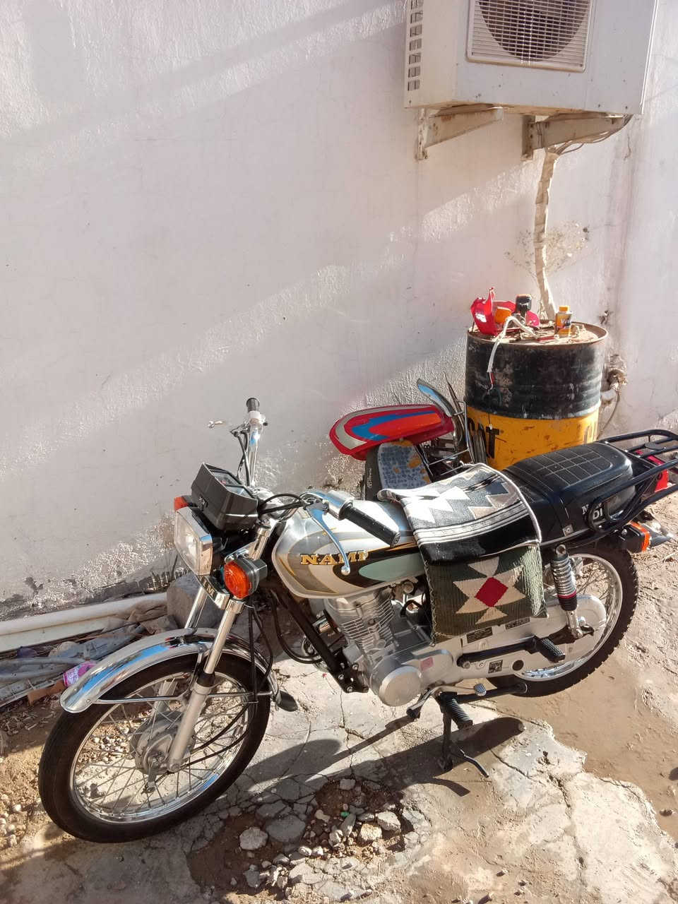 الدراجه للبيع ٢٠٢٥ جديده كلك بدون اوراق رقم الشاصي موجود بليته موجوده السعر ٥٠٠ وبيها مجال بصيط كلش مكاني كربلاء باب بغداد الرقم *********** مو شراي لا تخابرني
