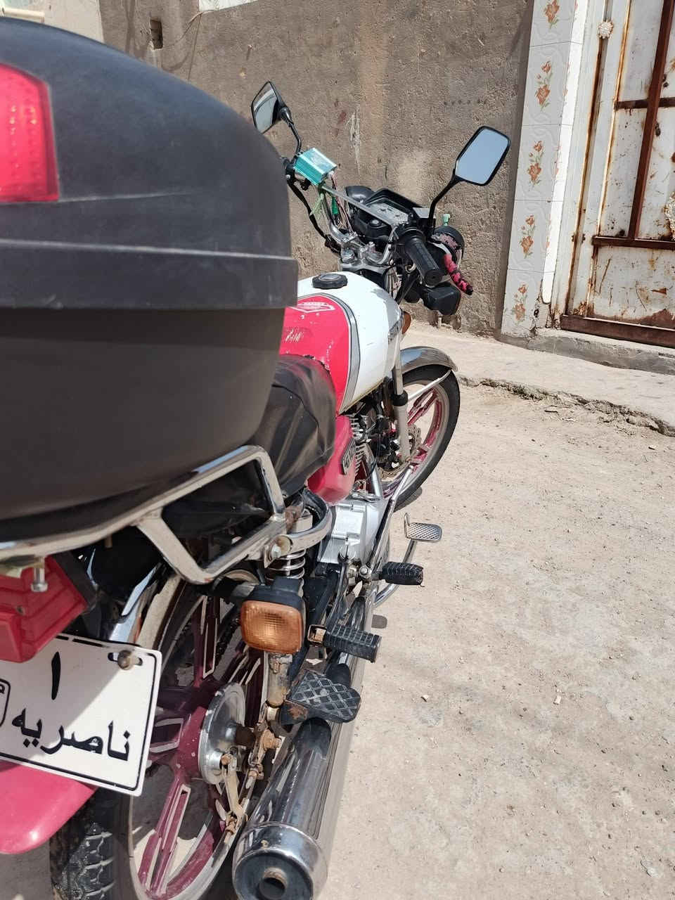سلام عليكم دراجه سيفان مديل 2021 دراجه اصولي بس الوراق ضايعه بل بيت(جاي ادور عليهن الي يريد يشتري وانه  من الكه الوراق أتصل عليك) هسه ابيعك كلك:؛ الدراجه كلشي مابيه عوزه كابريتر باقي المواصفات خاص ***********
