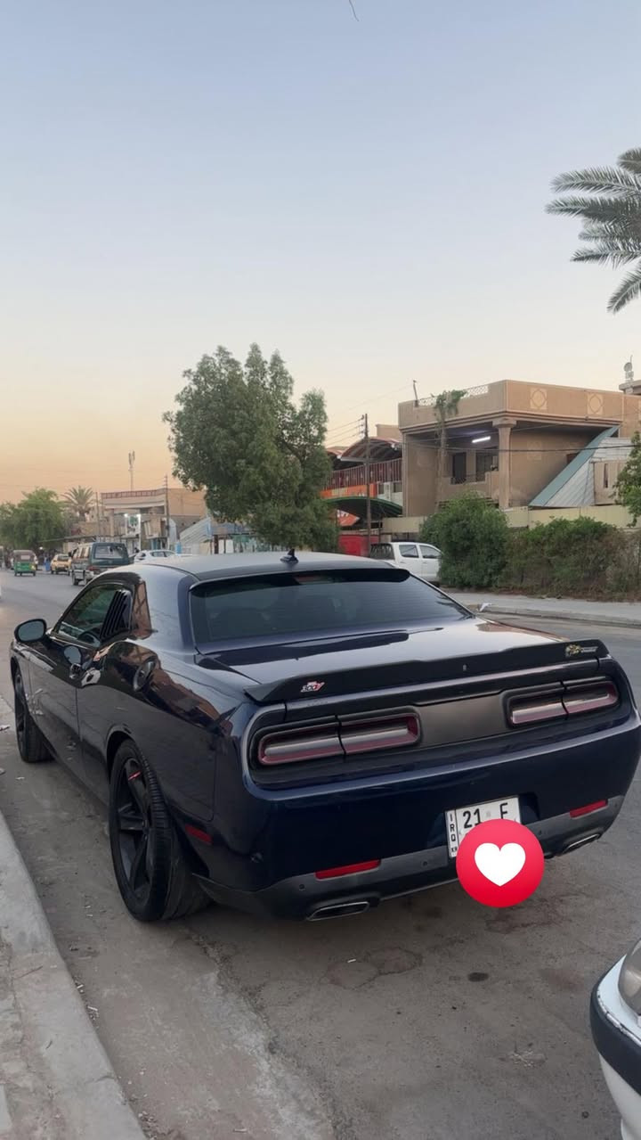 السلام عليكم
جالنجر موديل ٢٠١٦ 
لون نيلي 
سياره فول مواصفات بس بدون فتحه ورادار 
ماشيه ٨١ ميل
جاهزه من كلشي 
حادث خلفي خفيف صوره بلتعليقات 
مراوس بسياره اقل سعر ٤ بوب  او بيع
للاستفسار على الخاص متواجد


**إذا كنت صاحب هذا الإعلان وتريد حذفه لأي سبب، رجاءا أرسل رسالة إلى الدعم الفني**