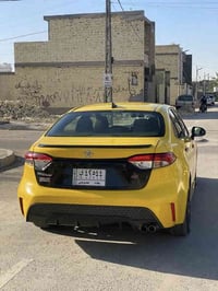 كورلا للبيع موديل se 2021 رقم بغداد محرك 2000 مصبوغة حزام لون ليموني س...