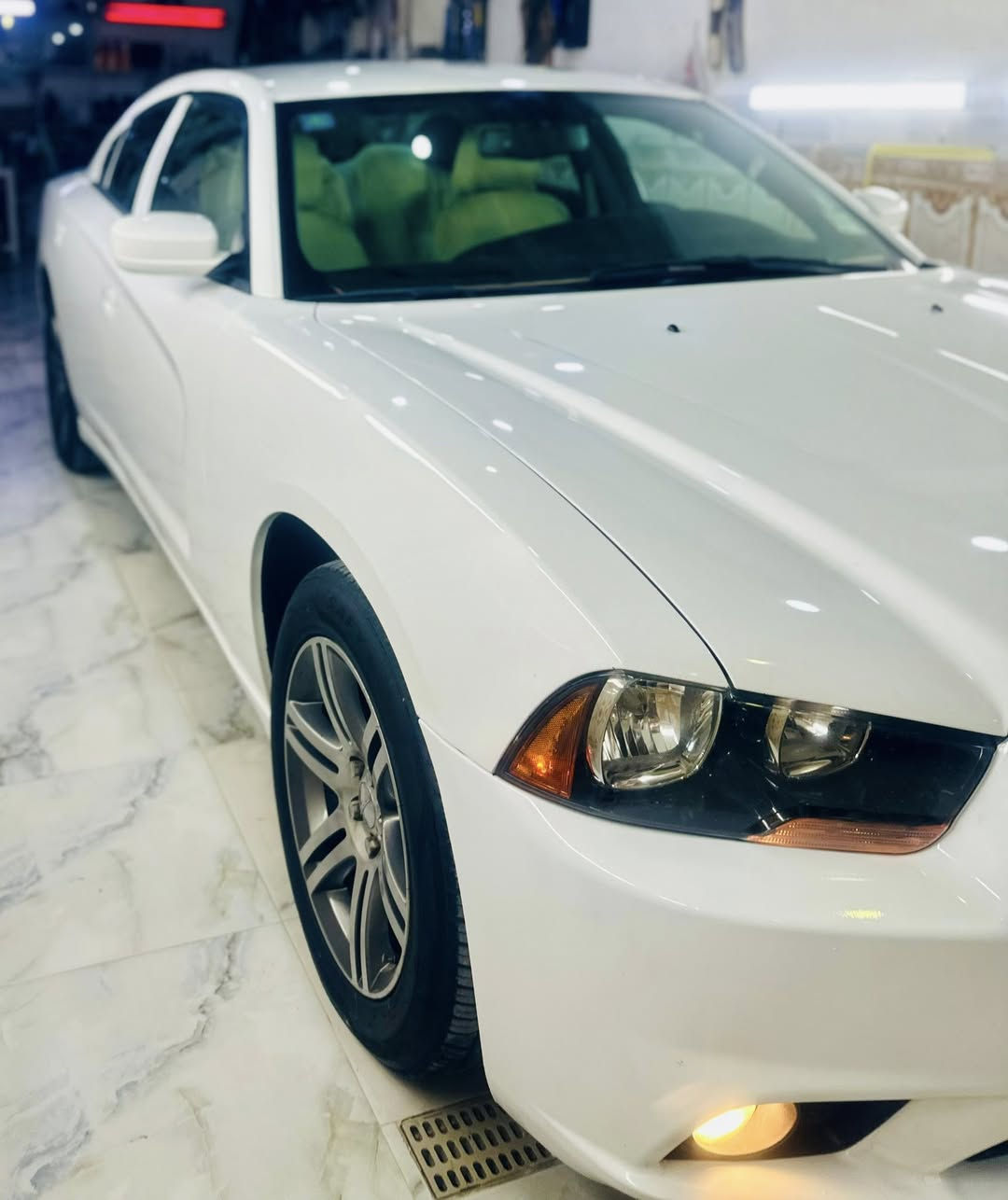 يا الله 
سلام عليكم 
دودج جارجر مديل 2013
رقم بصره سنويه جديده هزة جديده رقم جديد انكليزي تحويل ثاني يوم 
مواصفات شاشه كير عصا.كامره  مكينه 3600 V6 ويل 18 خليجي
(سياره كفاله عامه من ضربه وصبغ وفتح وتبديل )سياره كارتون جديده كلش حداده تخم تاير جاهزه مجهزه 
(مكان البصرة قضاء القرنه)
(سعر 180 بيها مجال قليل لشراي بدون كسران بل سعر الي مايعجبه منشور يعبره )
رقم هاتف/(واتساب او اتصل)
***********
