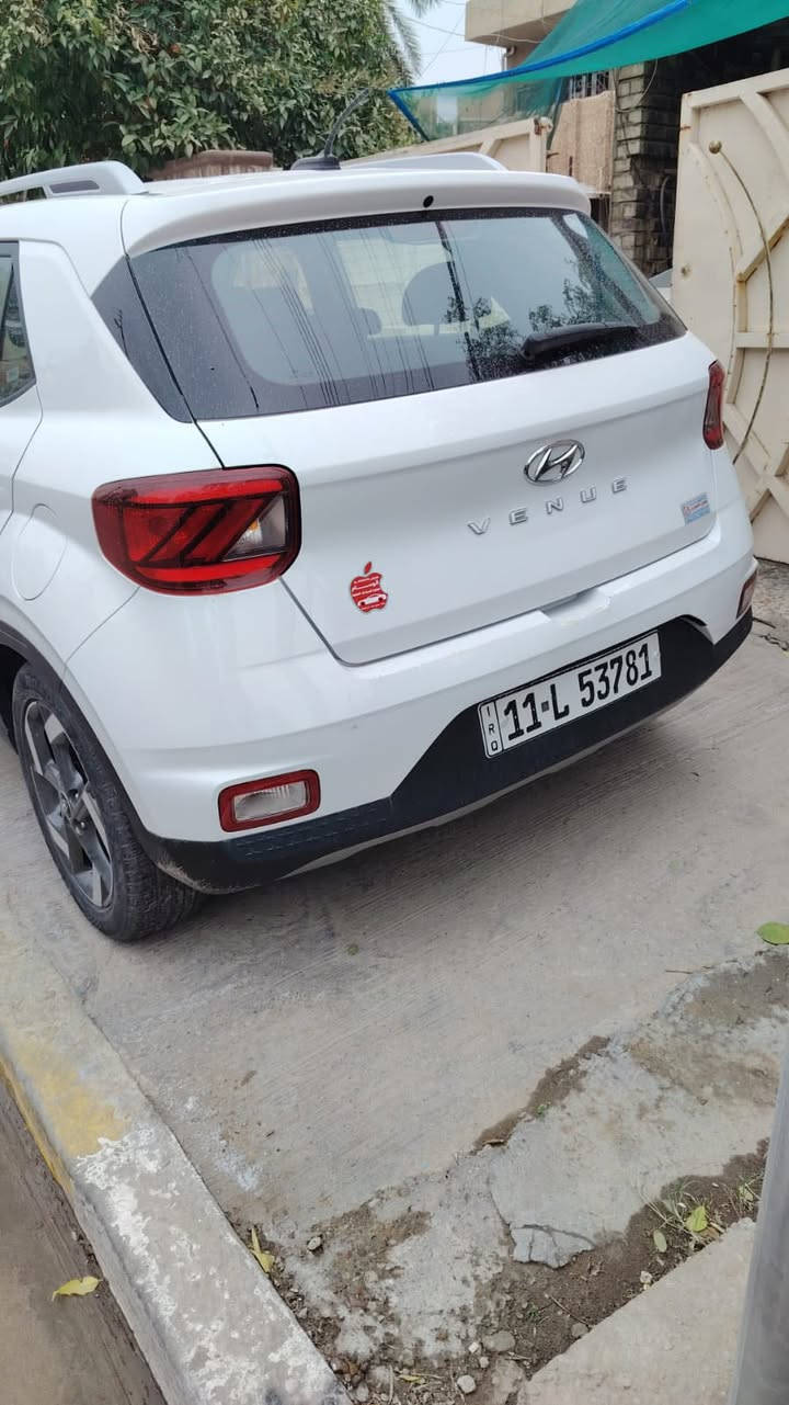 السلام عليكم هونداي فينو موديل 2023حادث بنيد مصبوغ وجاملغ بارد فول موصفات ماعدى البصمة ***********
