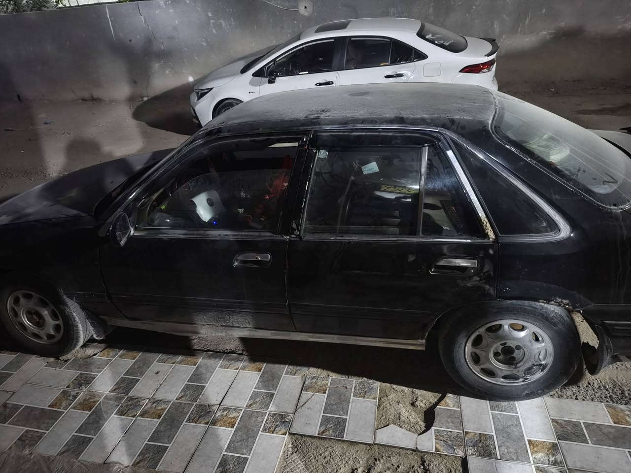 السلام عليكم سيارة للبيع (دايو برنس) موديل ١٩٩٥
كير عادي مكينه (بيها خيط تبخير) رقم بابل 
سنويه لل(٢٠٢٩) السيارة ب اسمي ويرادلها ترتيبات 
التبريد نقص بس راديتر السعر (٢٦) وبيها مجال بسيط
الرقم : ***********
