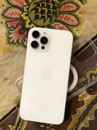 ايفون ١٢ برو ماكس • ٢٥٦ • بطارية ١٠٠ ضمان