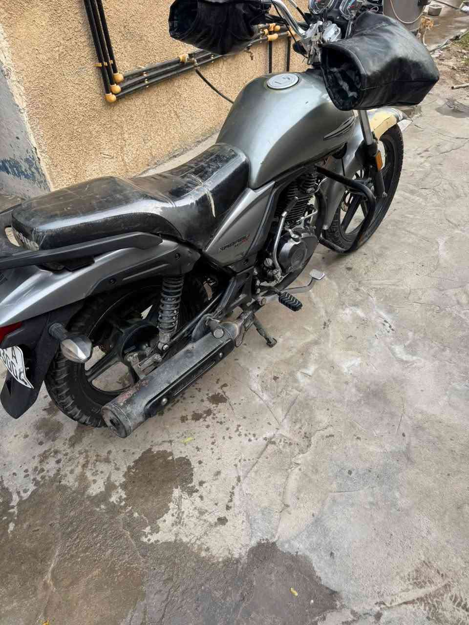 هاًوجي كلاسك مرقم وكامل مجفت  الماطور سعر ١٣ وبي مجال قليل تواصل ماسنجر


**إذا كنت صاحب هذا الإعلان وتريد حذفه لأي سبب، رجاءا أرسل رسالة إلى الدعم الفني**