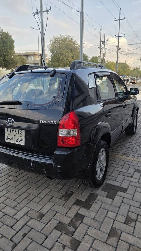 هۆندای تۆکسۆن مۆدیل ٢٠٠٩ خەلیجی دوو پارچەی بۆیاخە سەنەوی و ڕەقەمی بە سەرنەچووە بە شەرتی گێڕ و مەکینە و کارەبای مەکینەی قەباغی سەرەوەی کراوەتەوە سەیارەی ماڵە و بەناو خۆمانەوەیە سعری ١٠٥ معامەلە 
ناونیشان کەلار
*********** كالار, السليمانية
