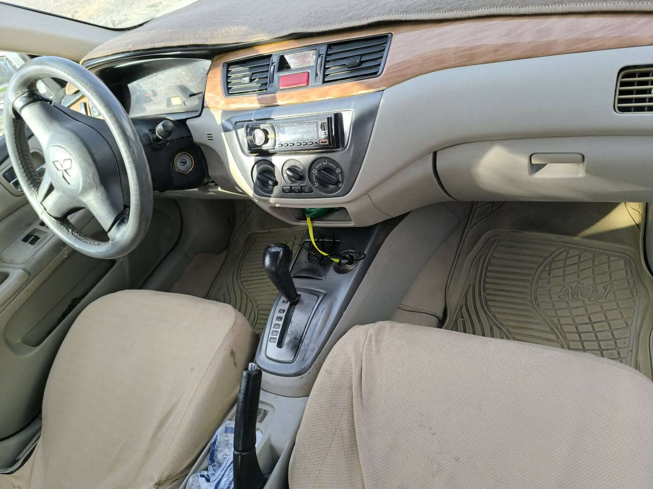 لانسةر 2008 اوتوماتیک محرک کبیر ابیض.بدون ضربة دواخل اشرط.خمس قطع صبغ..تبرید ثلج...سليمانية لحد نهاية 7/2026. عنوان . کفری کلار..سعر71$... معاملة..***********
