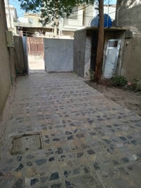 دار للأيجار مساحة 100 متر بشهداء السيدية قرب معهد عشتار يتكون من غرفة ...